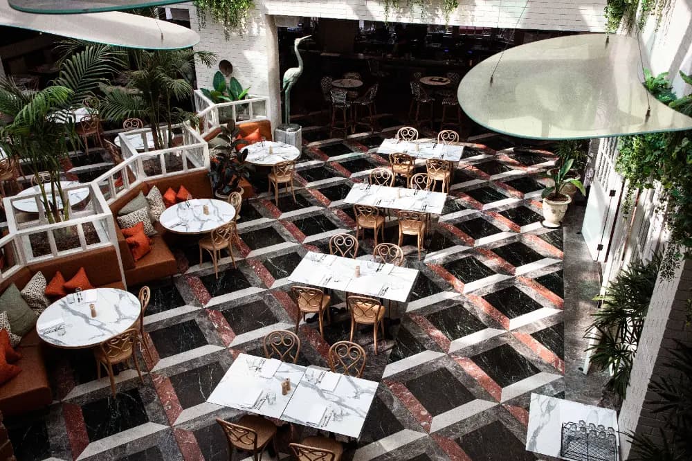 Continental Hotel, Sorrento gallery image 13